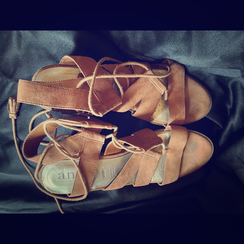 Tie up ana Sandals size 9